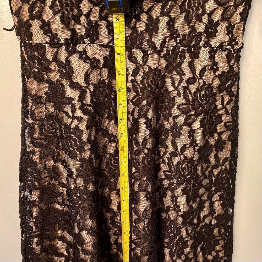 Floral Lace Dress - Picture 9 of 13